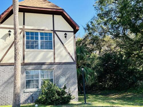 3076 Sir Hamilton Circle Unit #6 Titusville, FL 32780