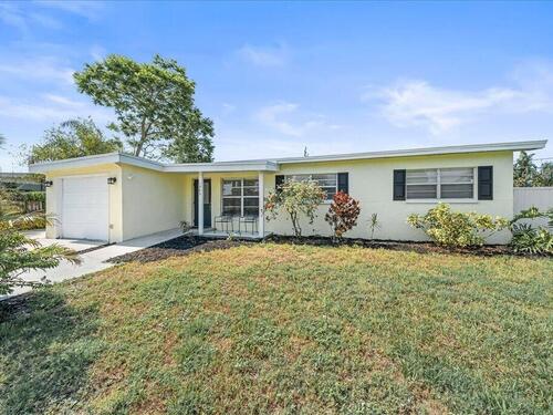 1963 Jefferson Avenue  Melbourne, FL 32935