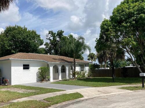 565 21st Avenue  Vero Beach, FL 32962