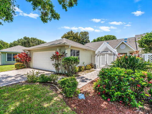 874 Oakwood Drive  Melbourne, FL 32940