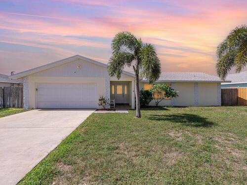 372 Lee Avenue  Satellite Beach, FL 32937