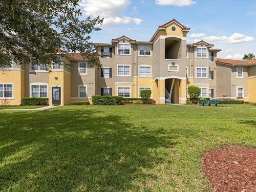 5692 Star Rush Drive Unit #208 Melbourne, FL 32940