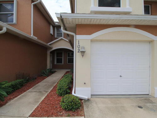 1030 Venetian Drive Unit #102 Melbourne, FL 32904