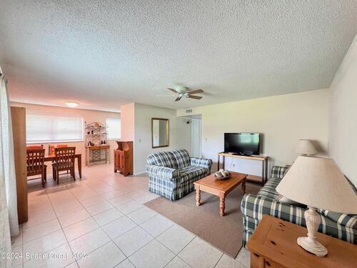 51 Woodland Drive Unit #102 Vero Beach, FL 32962