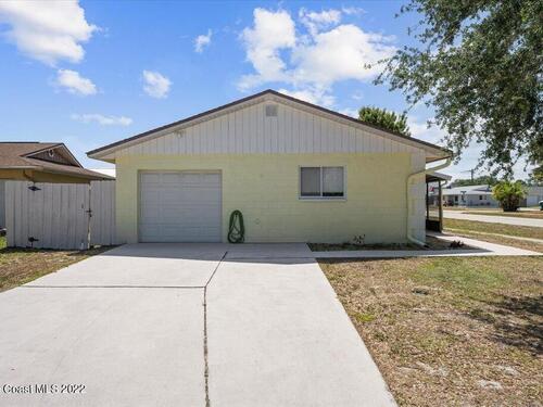 105 Lee Court  Merritt Island, FL 32952