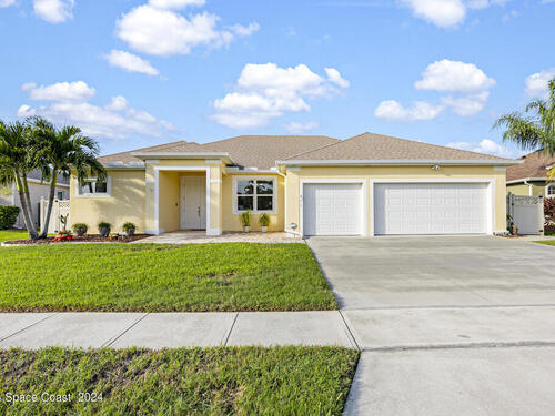 572 Glenbrook Circle  Rockledge, FL 32955