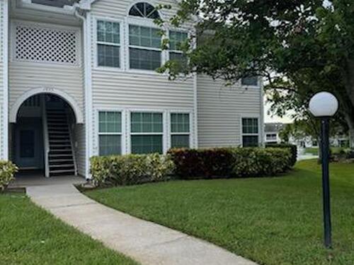 1975 Westminster Circle Unit #3 Vero Beach, FL 32966