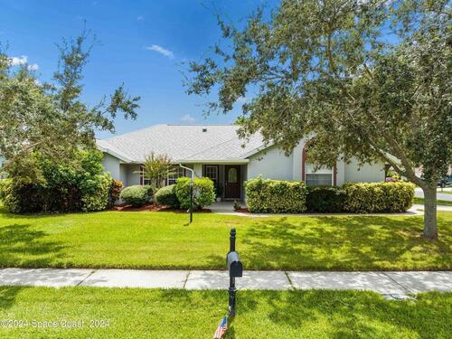 2052 Woodfield Circle  West Melbourne, FL 32904