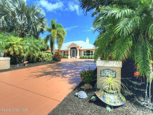 529 Blue Island Street  Sebastian, FL 32958