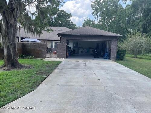 4440 Sherwood Forest Drive  Titusville, FL 32796