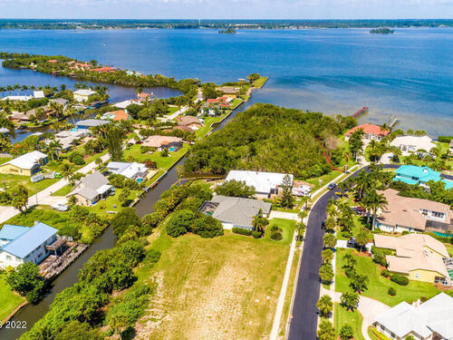 315 Island Drive  Melbourne Beach, FL 32951