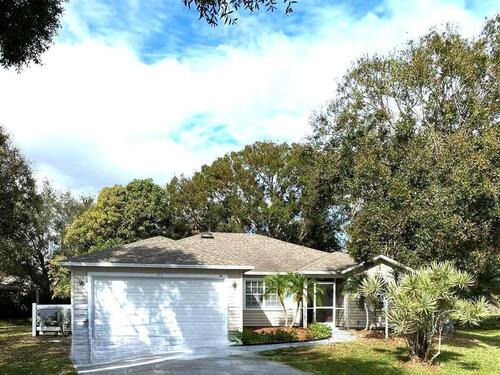 915 11th Terr Terrace  Vero Beach, FL 32960