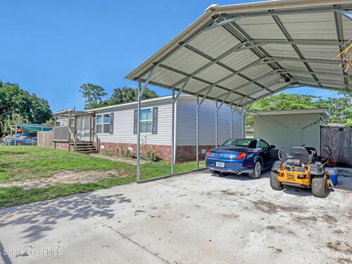 17 Emerald Street  Melbourne, FL 32904