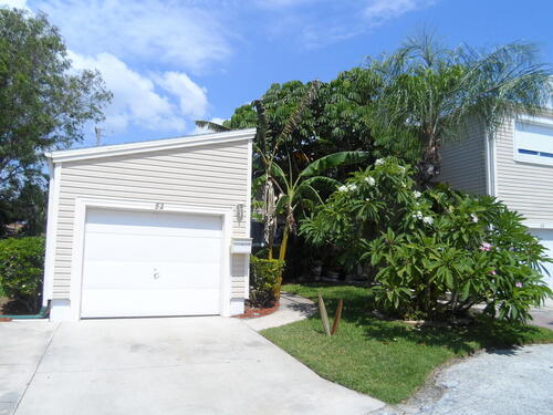 82 Emerald Court  Satellite Beach, FL 32937